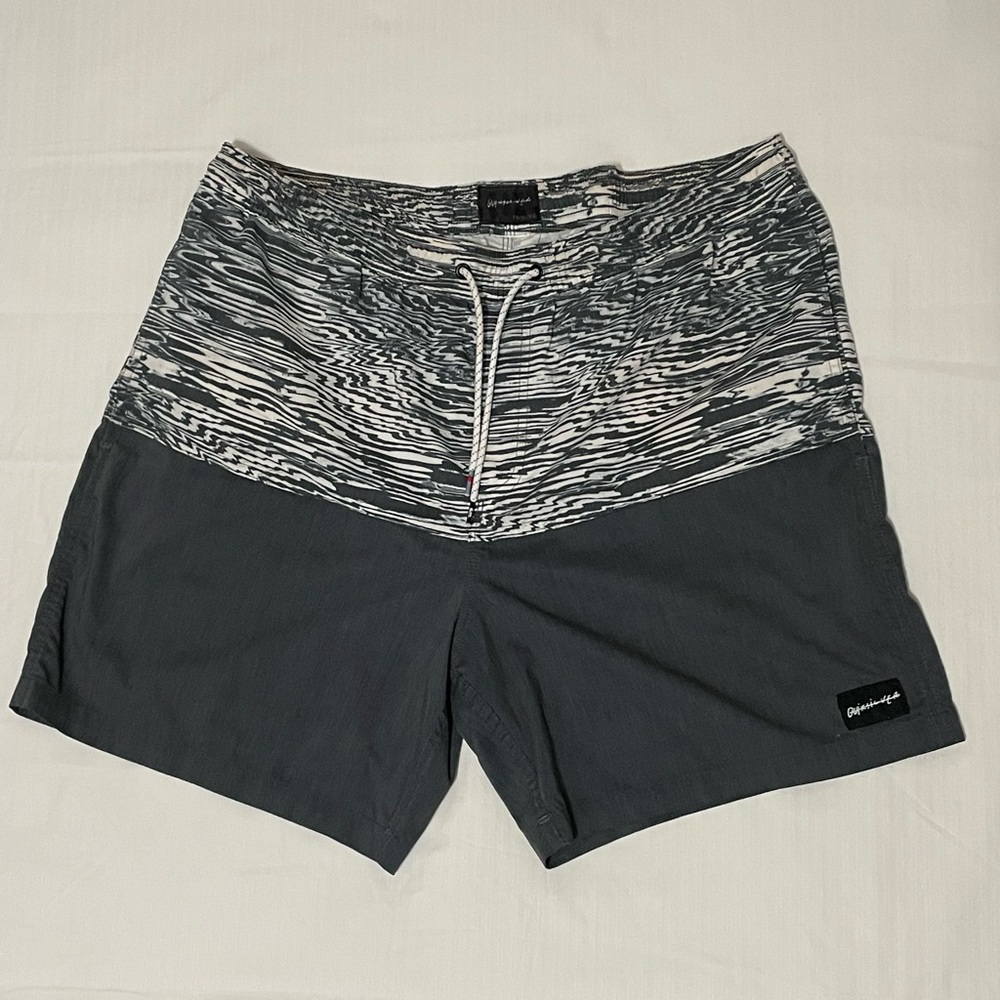 Quicksilver men’s board shorts